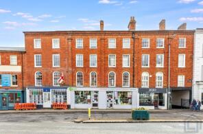 Flat 7b, 6 7, Market Square, Buckingham MK18 1NJ