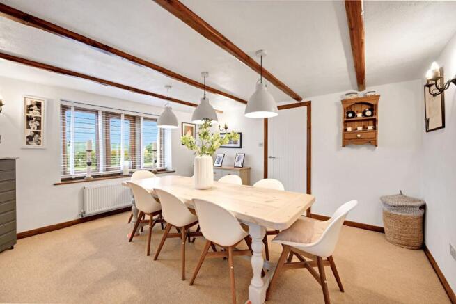 4 bed Barn Conversion for sale Image 10