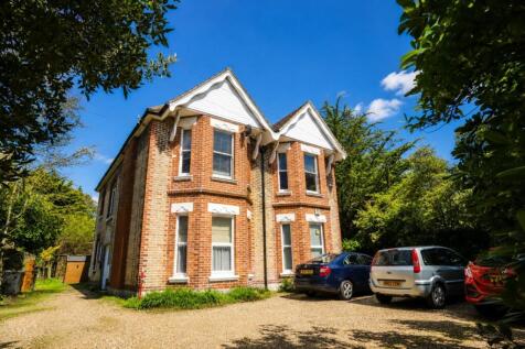 Nelson Road, Westbourne, Dorset. BH4 9JA