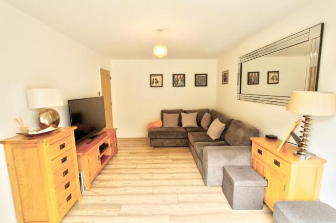 Lounge B