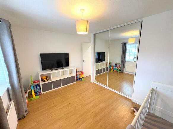 Bedroom 2c.jpg