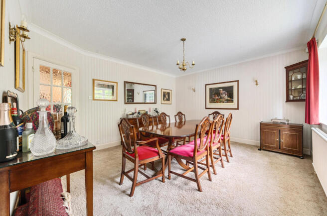 1300089-25-683990...