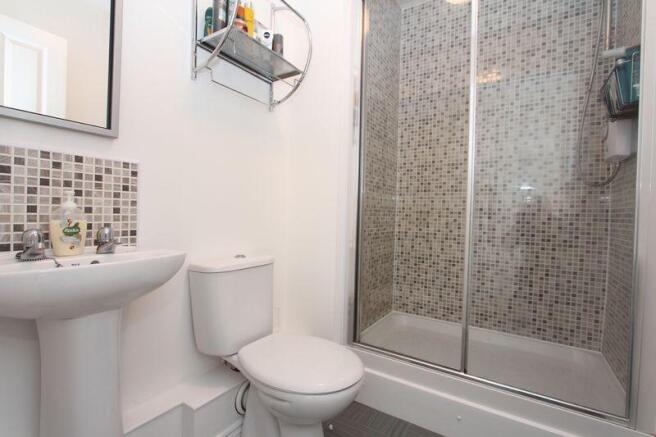 En-Suite Showe...