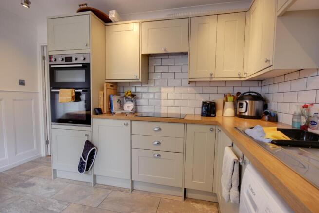 2 bed Semi-Detached for sale Image 3