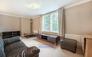 29, Usborne Mews, London SW8 1LR