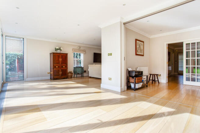 1 Sandringham Park 3