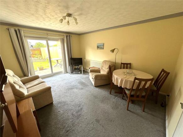 Sitting/Dining Room