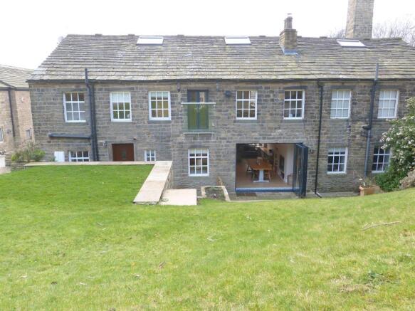 REAR ELEVATION