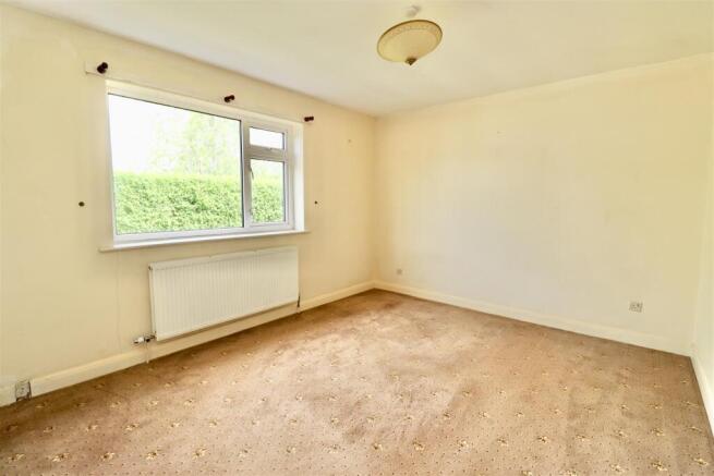 2 bed Detached Bungalow for sale Image 10