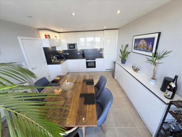 Kitchen/Ding Room