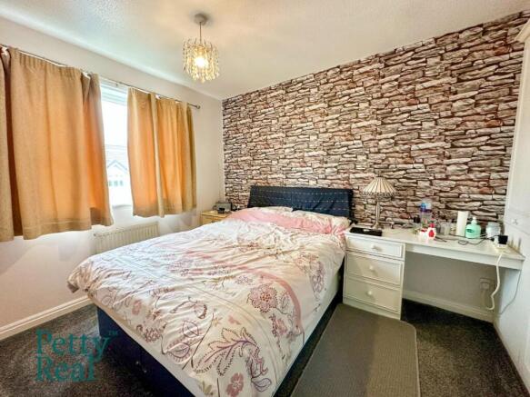3 bed Semi-Detached for sale Image 5