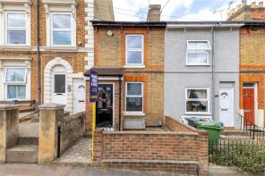 18, Melville Road, Maidstone ME15 7UY