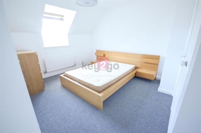 2 bed Flat to rent Image 8