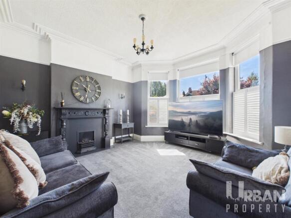 4 bed Semi-Detached for sale Image 3