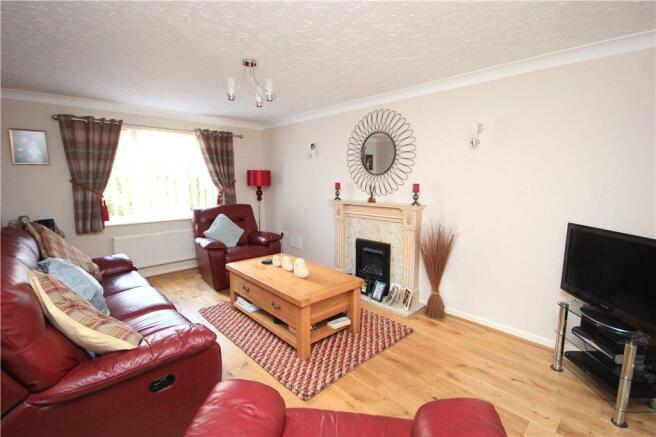 03 Sitting Room