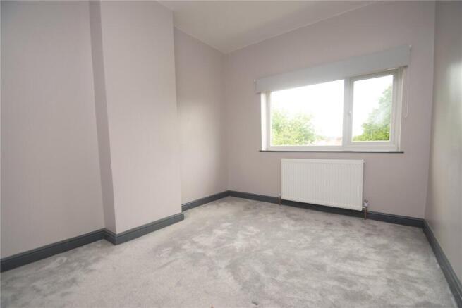 3 bed Semi-Detached to rent Image 9