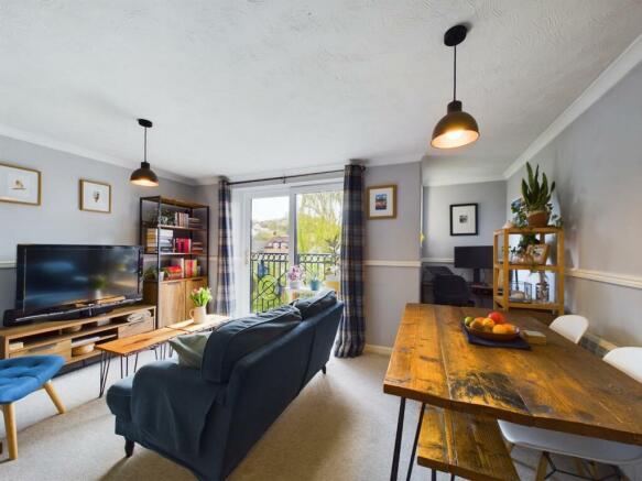 LIVING / DINING AREA