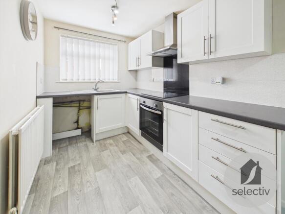 Semi-Detached for sale Image 6