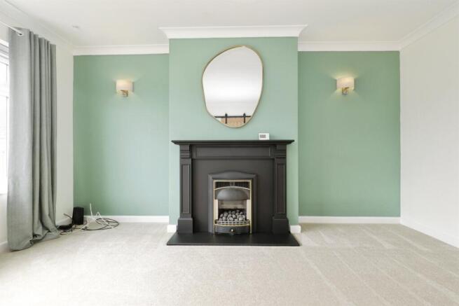 2 bed Semi-Detached Bungalow for sale Image 6