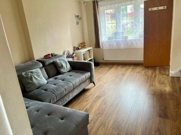 Sharpley Drive, Beaumont Leys, Leicester, LE4 photo 4