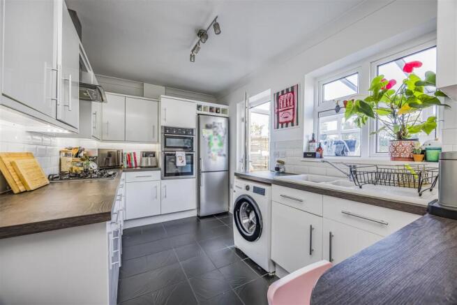 103 Hilsea Crescent, Hilsea-PorticoMarketing-SoldB