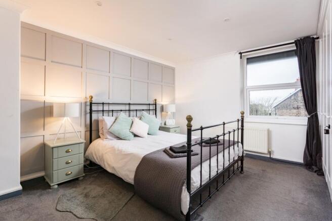 2 bed Flat for sale Image 6