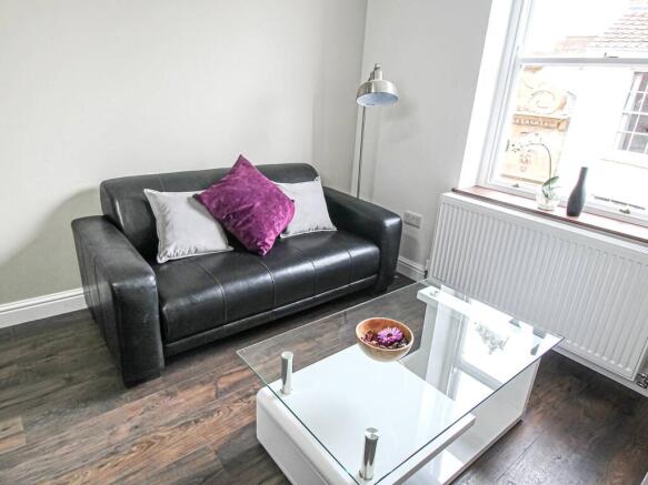 1 bed Apartment to rent Image 4
