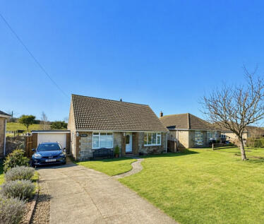 Russell Road, Shorwell, PO30