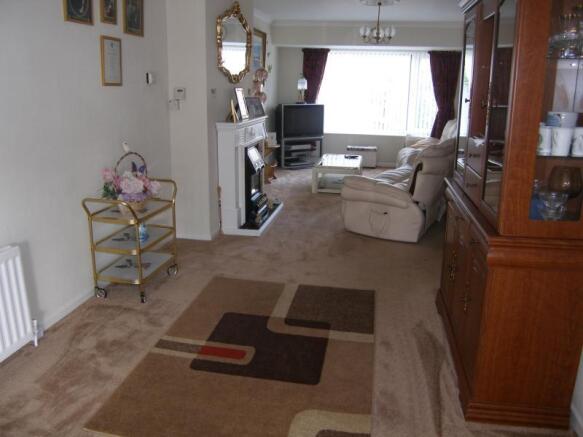 Lounge/Dining Room