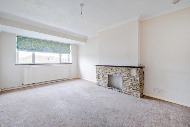 1298128-5-682da63...