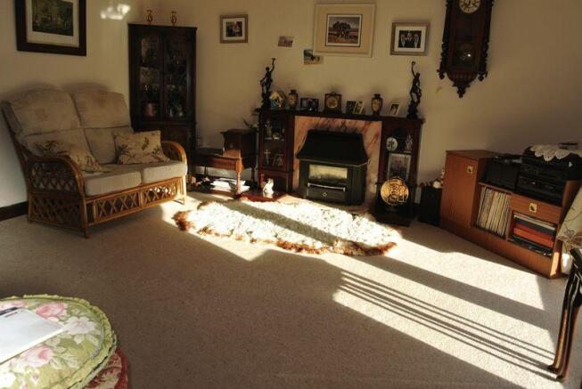 Lounge aspect 1