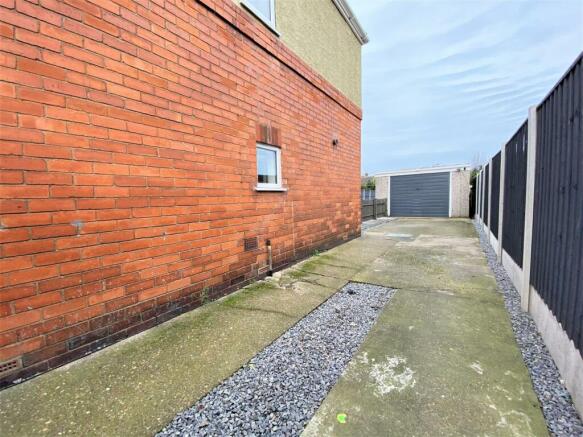 Additional Driveway & Detached Garage 122
