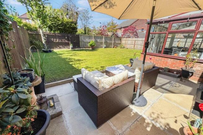 4 bed Detached for sale Image 10
