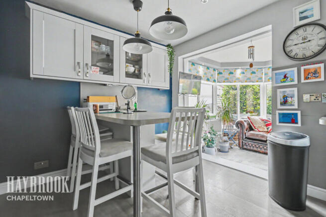 2 bed Semi-Detached for sale Image 8