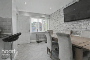 6, Moss Close, Nottingham NG5 8SD