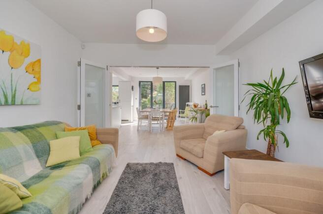 KITCHEN, DINER AND LIVING ROOM