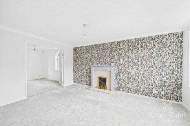 4 bed Detached for sale Image 6