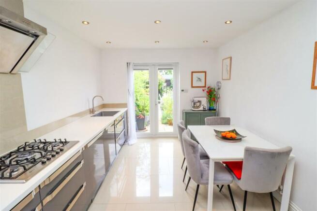 Kitchen/Breakfast Room