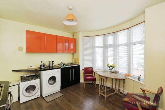 2 bed Semi-Detached for sale Image 9