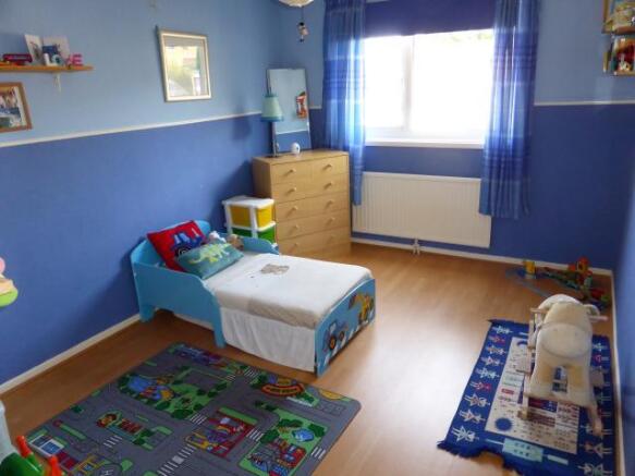 BEDROOM 2