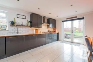 26, Sycamore Way, Chelmsford CM2 9NA