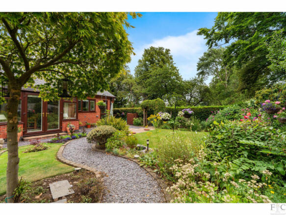 Burnmill Road, Market Harborough, LE16 photo 2
