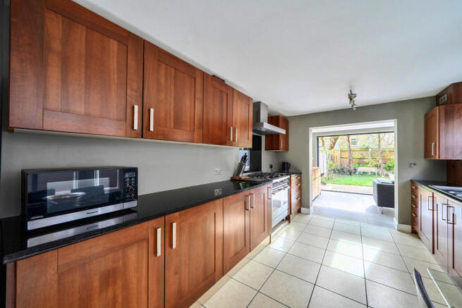 1436183-10-69ca95...