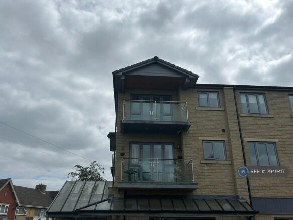 2 bed Flat to rent Image 9
