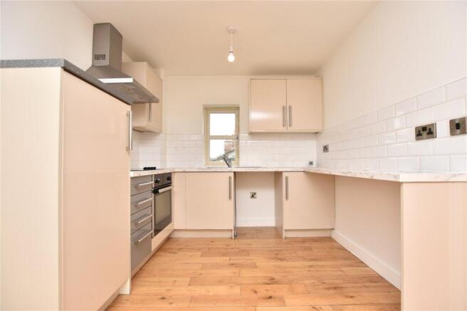 2 bed Apartment for sale Image 7