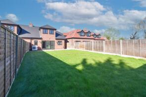 3, The Dorrians, Banters Lane, Great Leighs, Chelmsford CM3 1NT