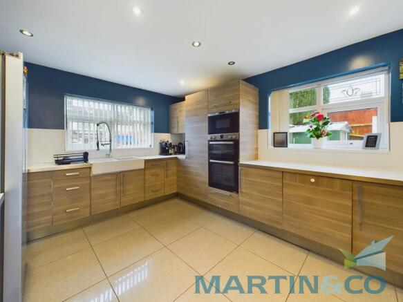 CAM01870G0-PR0147...