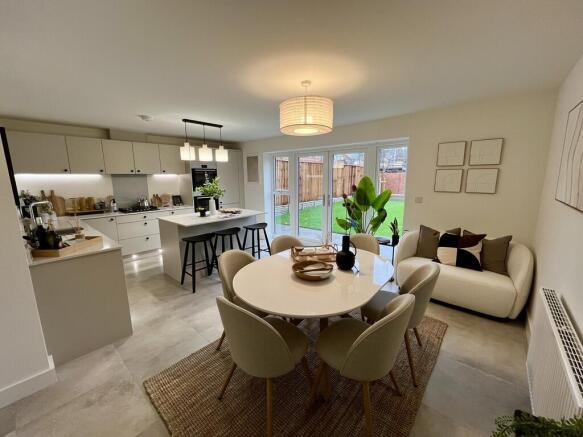 4 bed Detached for sale Image 5