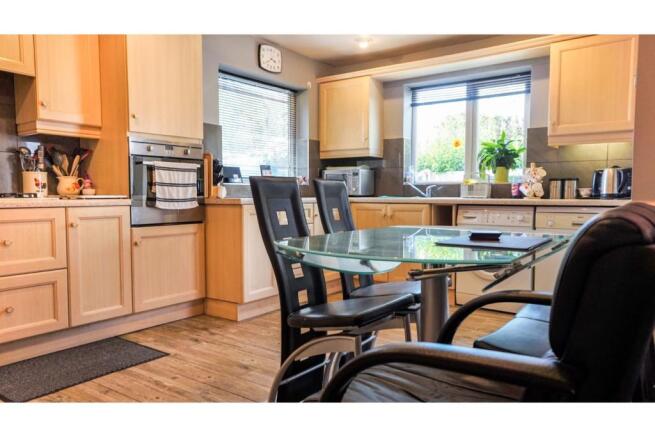 Kitchen/Breakfast