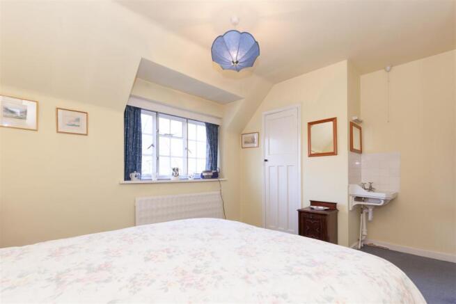 Bedroom 2 2.jpg